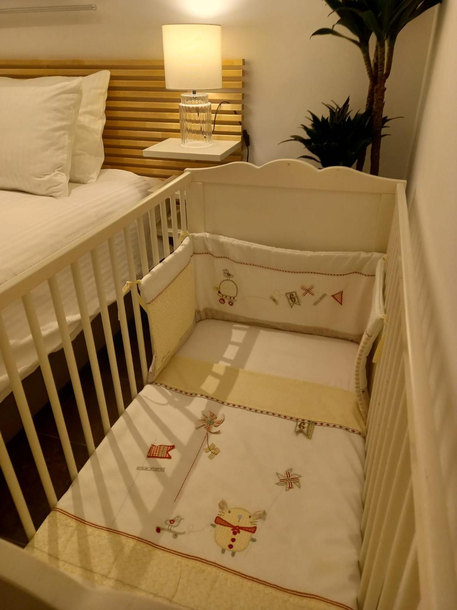 Апартаменты Casita De Invitados Con Entrada Privada, Piscina Y Aire Acondicionado Valdemorillo Экстерьер фото